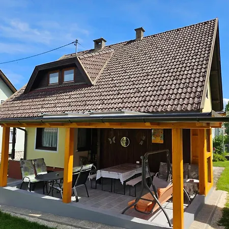 Privatunterkunft Haus Erika *