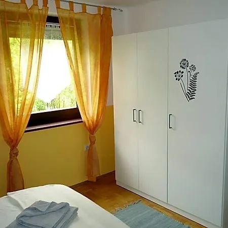 Haus Erika Alloggio in famiglia Völkermarkt